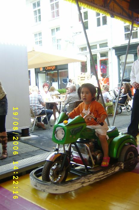 S3600021.JPG