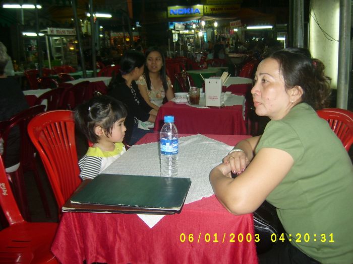 S3600121.JPG
